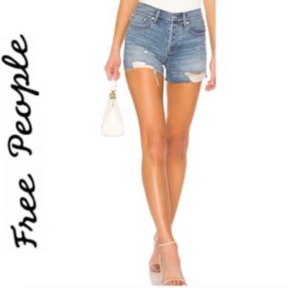 Free People Sofia Short Waves Denim Distressed shorts size 26 - Picture 3 of 12